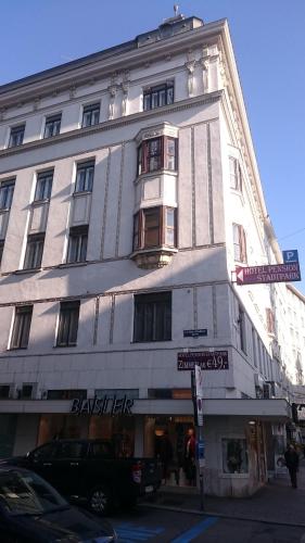 Hotel Pension Stadtpark - image 4