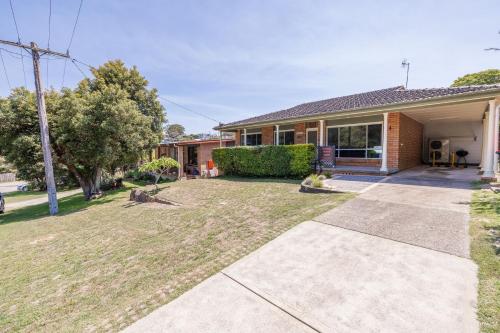 Cuddles Cottage holiday house near Dutchies - Port Stephens