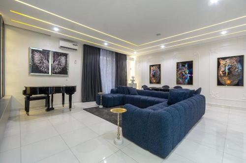 Olaz holmes – khách sạn tại Lekki Penninsula II