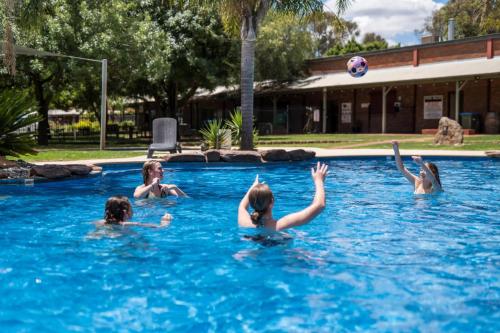 Tasman Holiday Parks - Merool on the Murray in 摩阿馬