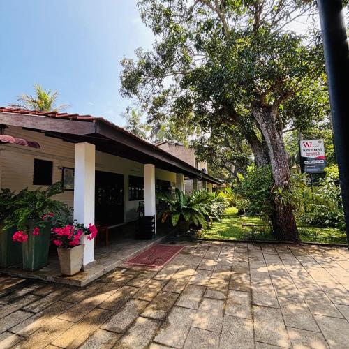 Water Front Home Stay and Resort in Anuradhapura