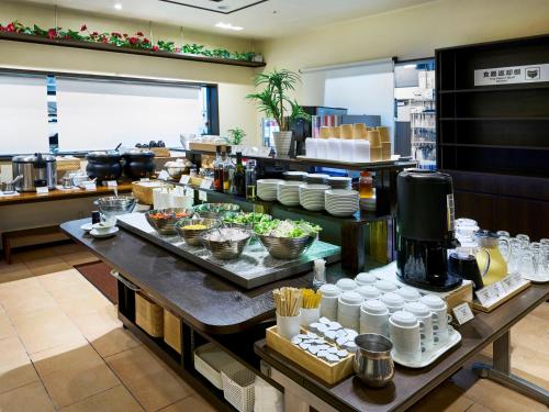 沖繩飯店【Yuquesta 裕崎士特 】單軌電車旭橋站走路7分鐘就到國際通