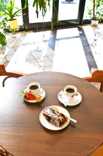 Linovo with FREE Parking - image 3