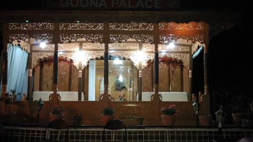 Goona palace houseboats