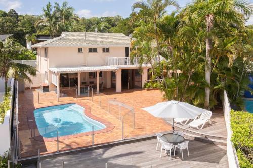 15 Mossman Court Noosa Sound – khách sạn tại Noosa Heads