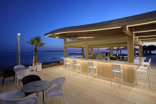 Bar/lounge, Arina Beach Resort in Gouves