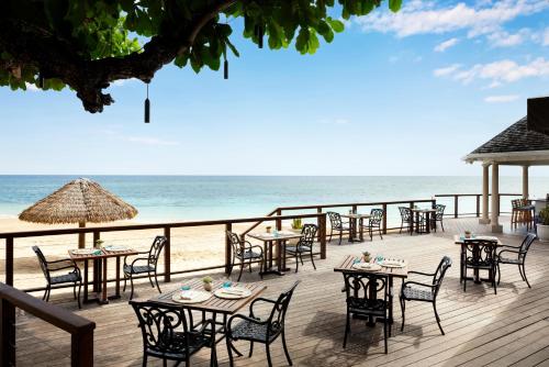 ห้องอาหาร, Sandals Royal Plantation All Inclusive - Couples Only in โคโคนัทโกรฟ