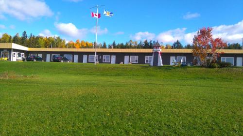 . Oasis Motel