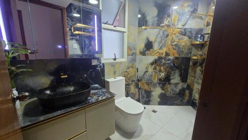 ห้องน้ำ, Sengkang MRT Condo Stay in เซงกัง