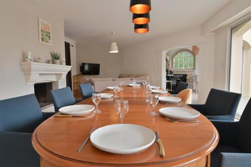 設施, 282 - au petit baigneur in 沙朗