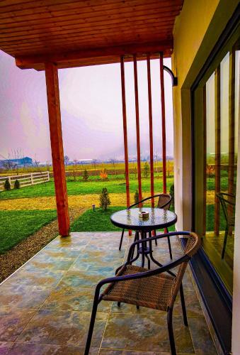 Balkons/terase, F A N BunGALow Vama Buzăului (F A N BunGALow Vama Buzaului) in Vama Buzaului