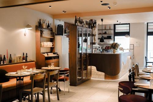 restavracija, Kraft Hotel in Pariz