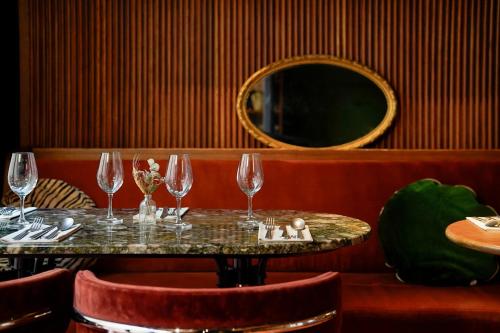 restavracija, Kraft Hotel in Pariz