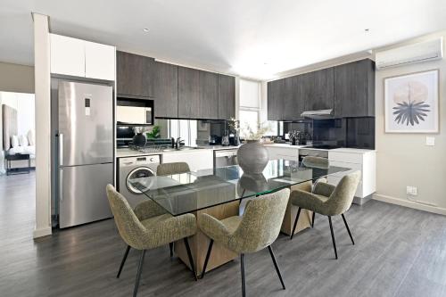 Naomi - Designer Penthouse In The Heart Of Cape Town - Cape Town