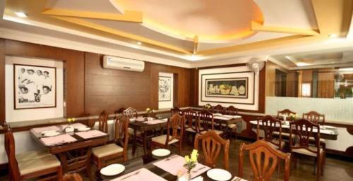 餐廳, Hotel Grand Palace Stay in 吉登伯勒姆