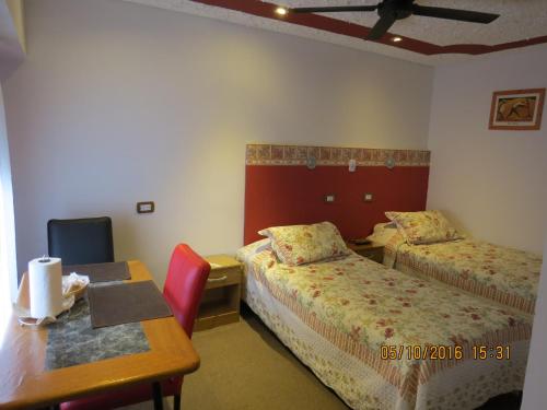 1 double bed