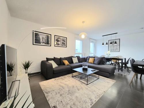 Le Convivial in 昂比伊