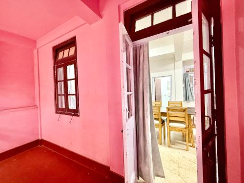 Budget Friendly 2BHK apt in the Heart of Shillong in Iewduh