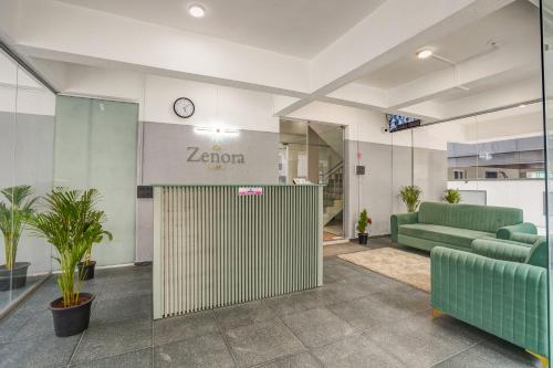 Lobby, Zenora Stays in Pune