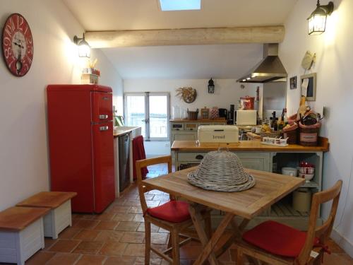 La maison de la lumière gîte à louer Cucuron