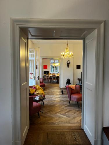 Gutshaus Herrmannsdorf in 格隆