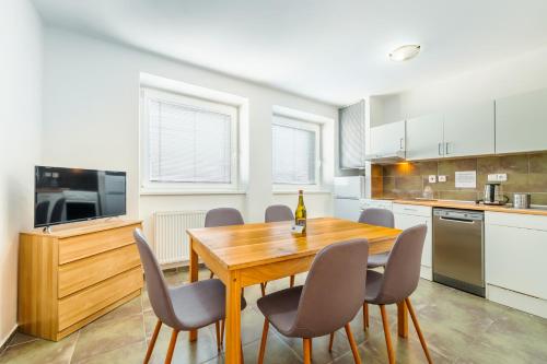 virtuve, Apartmány DUŠE HOR Stříbrnice (Apartmany DUSE HOR Stribrnice) in Stare Mesto Pod Sneznikem