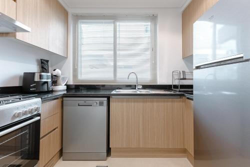 ALiving Modern 3BR Townhouse I Family-Friendly I DAMAC Hills 2 in مدينة زايد