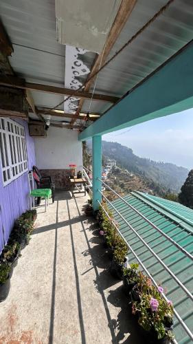 Balcony/terrace, NV Anjali Homestay Darjeeling in Ghoom Pahar Forest
