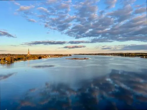 Panoramablick Ostseefjord Schlei in Schleswig, Deutschland