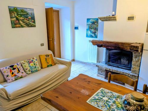 入口, Lucoli Antico in 盧科利