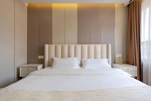 Ru Yuan Selected Hotels People's Square Store - image 2