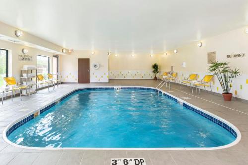 مسبح, Fairfield by Marriott Inn & Suites Springfield in سبرينجفيلد