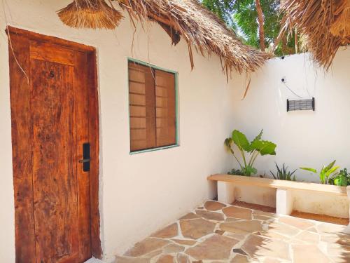 Sawa Sawa Beach Hotel&Backpacks in מלינדי