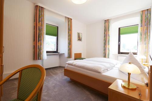 Land-gut-Hotel Räuber Lippoldskrug - image 13