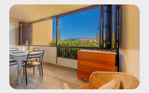 Cassis 5 pers parking vue mer