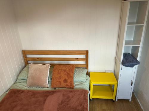 Mini cabin in a quiet area, Londýn (fotografie 9)