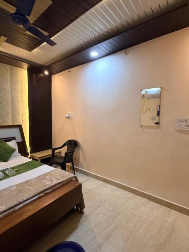 Viesnīcas āriene, Guru Amrit Residency & Guru Kripa Guest house in Ayodhya