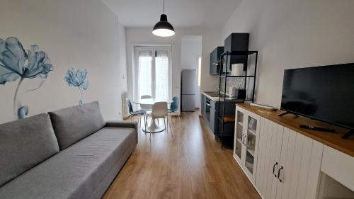 Grimani Suite - 60 MQ Nuovo con balcone - Tortona, M4 Bolivar, Linate