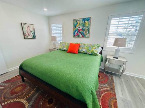 Hi Guest! It’s the upstairs of a cozy duplex. - image 2