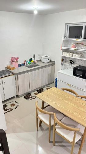 Transient Homestay @ Diamond Heights near Airport in Buhangin