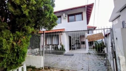 Casa aconchegante na Praia da Daniela in Praia de Daniela