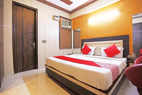 Golden INN in Electronic City