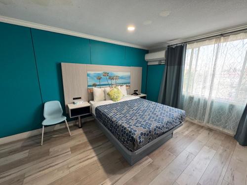 room detail thumbnail 1