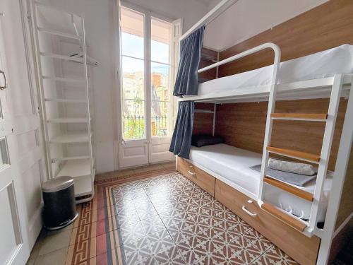 Fabrizzio's Petit - Hostel Room Type - 1 Person in 4-Bed Dormitory - Mixed
