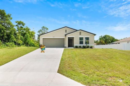 Springhill Retreat! 3 bed, 2 Bath! in Spring Hill, USA