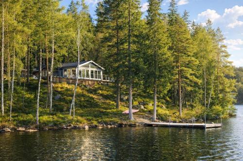 Ferienhaus Ubbaboda - Lake property with its own dock in Ubbaboda