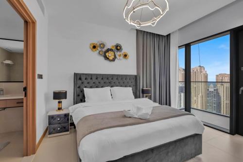 Full Marina view luxury apartment in Dubai - image 6