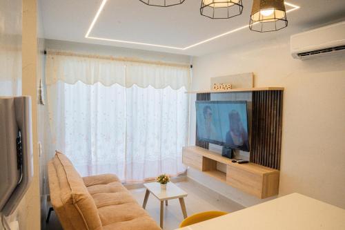 Luxury apartment with ocean view 15th floor
