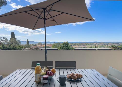 L'Astrolabe, Magnifique vue mer , clim , parking - Location saisonnière - La Londe-les-Maures