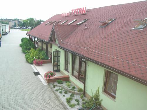 Zajazd Tytan - Accommodation - Kochanowice